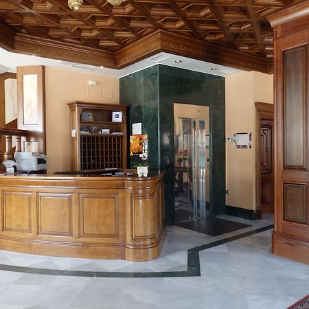 Hotel Aranda Aranda de Duero Buitenkant foto