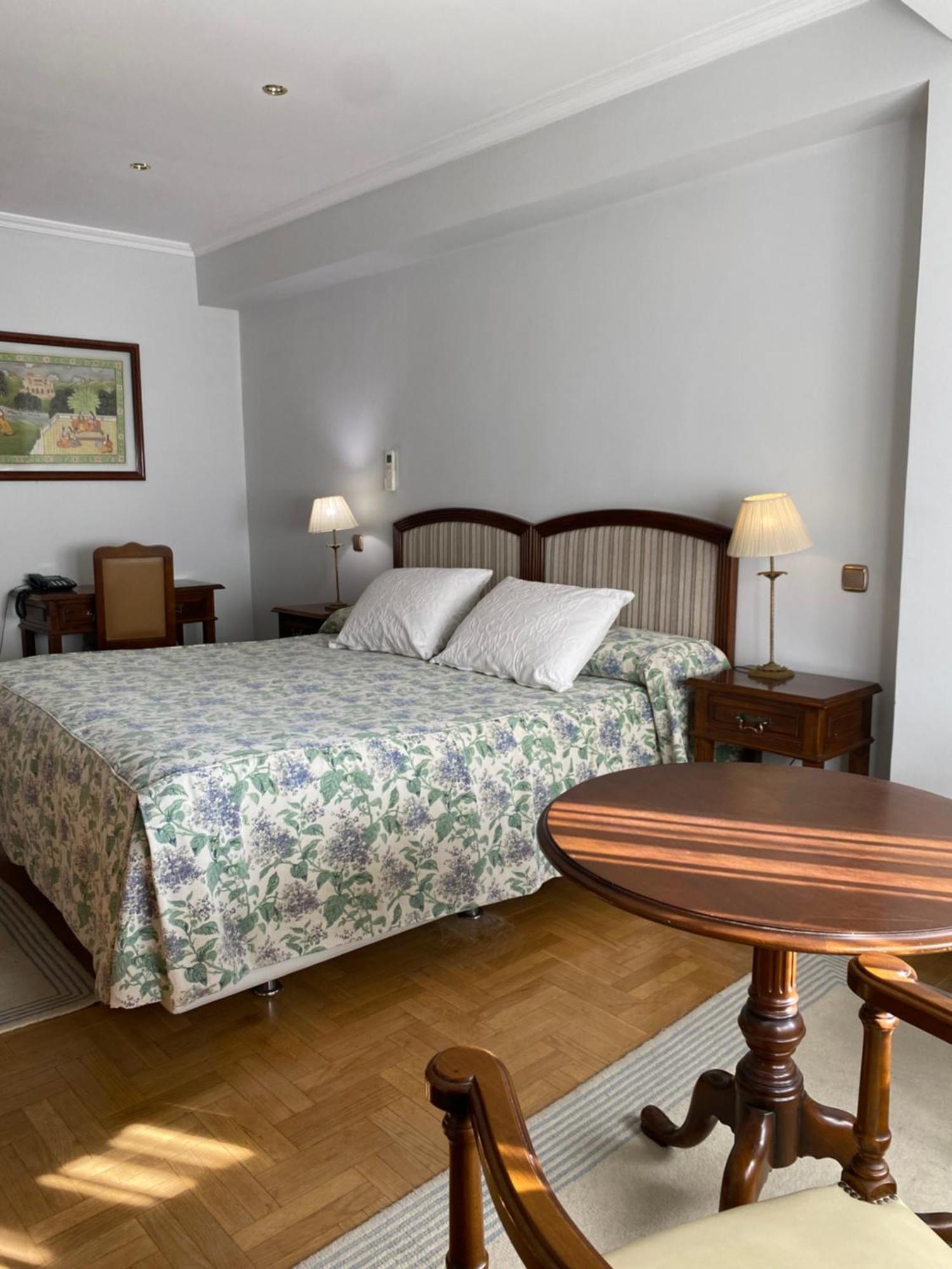 Hotel Aranda Aranda de Duero Buitenkant foto