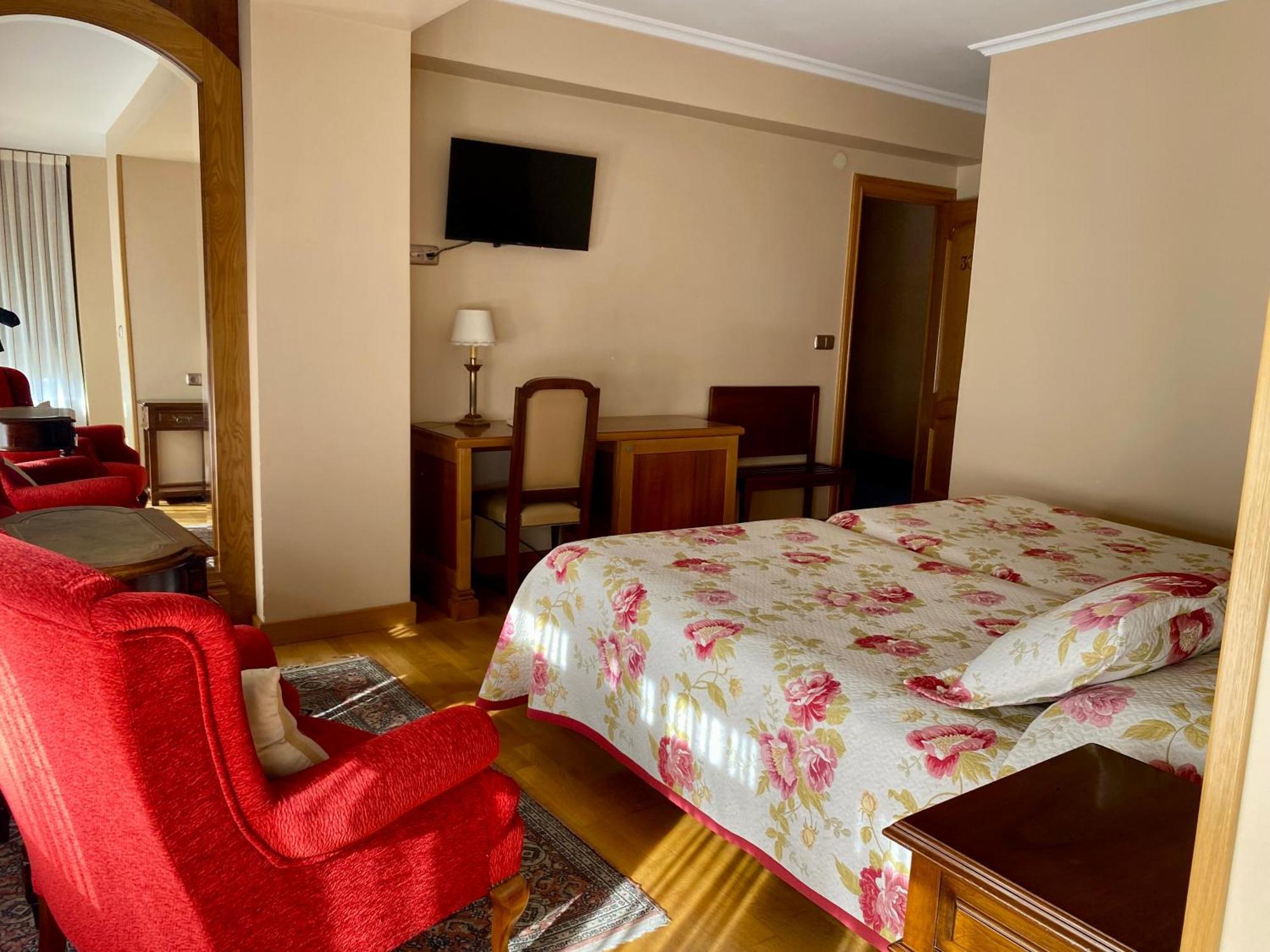 Hotel Aranda Aranda de Duero Buitenkant foto