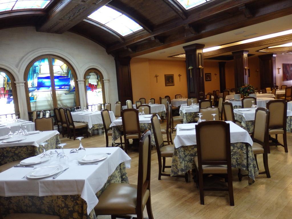 Hotel Aranda Aranda de Duero Buitenkant foto